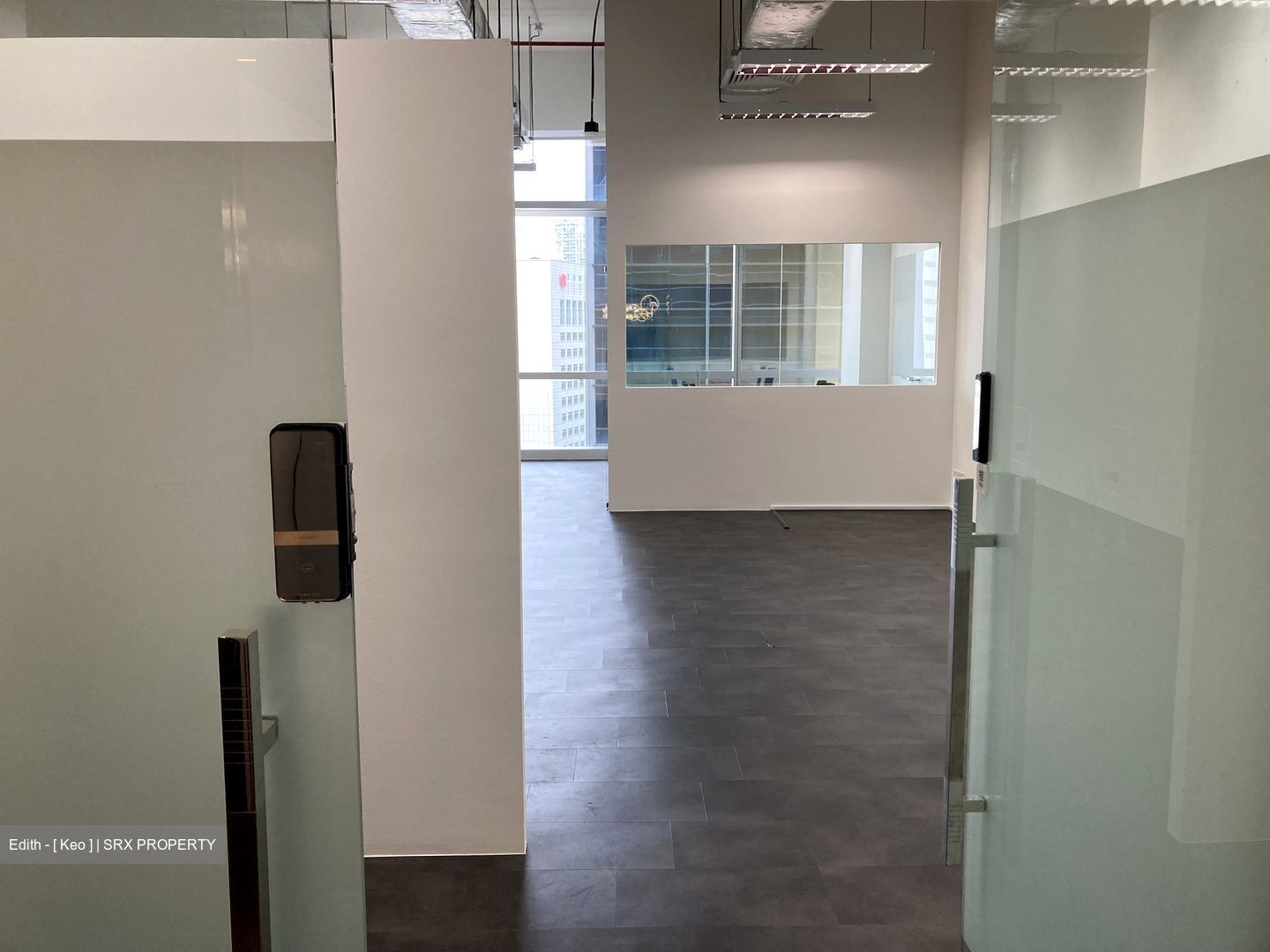 Sbf Center (D1), Office #595166011